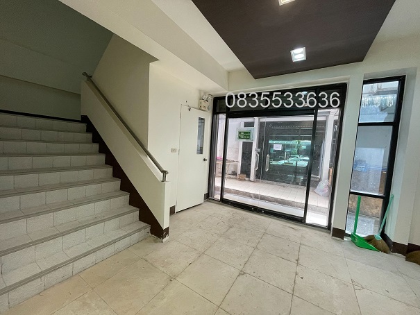 ให้เช่าอาคารสำนักงาน 5 ชั้น วิสุทธานี มีลิฟท์ ถ. ลาดพร้าว101/3 ใกล้รถไฟฟ้าสายสีเหลือง ลาดพร้าว-สำโรง