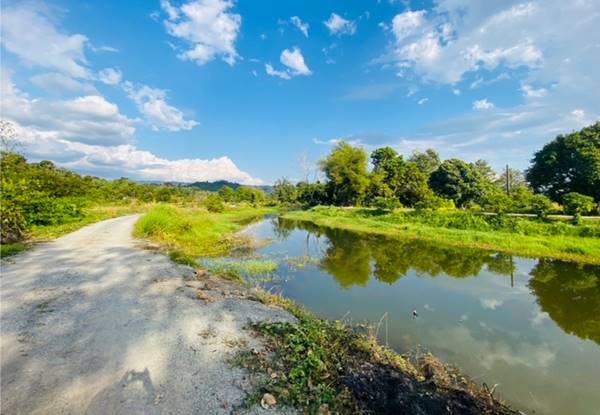 ขายที่ดิน 9 ไร่ วิวเขา ใกล้ริมน้ำ อากาศดีมาก ต.หินตั้ง อ.เมือง จ.นครนายก