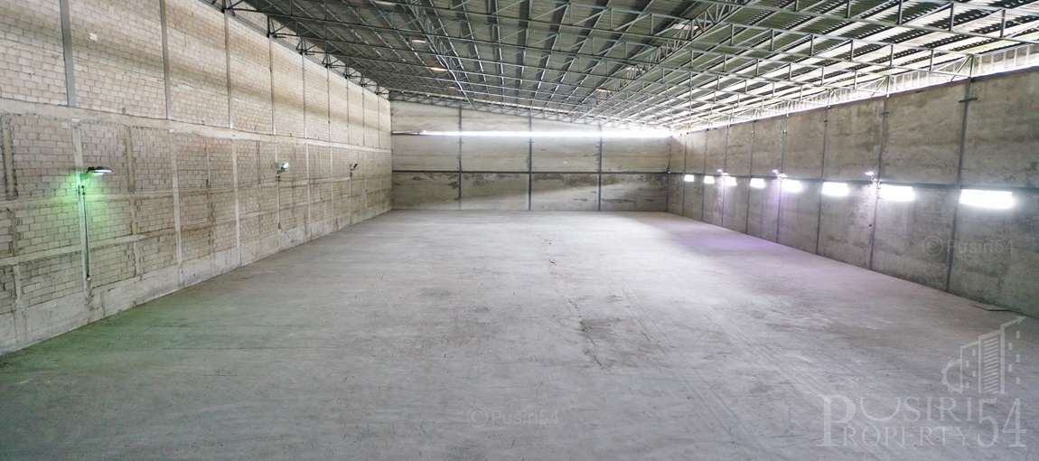 เลือกใช้ง่ายตามใจต้องการกับโกดัง 600-6,800 ตร.ม. รถเทรลเลอร์เข้าออกสะดวก พื้นแข็งแรง พร้อมความปลอดภัยจากรปภ.ฟรี 24 ชม. ใกล้ถนนเพชรเกษม-อ้อมใหญ่ - KK1851R