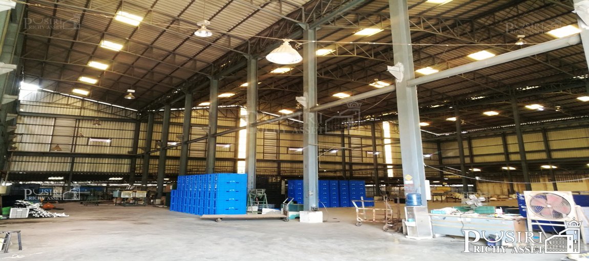 แบ่งให้เช่าโรงงาน 1,759-8,976 ตร.ม. พื้นที่สีม่วง รถเทรลเลอร์เข้า ออกสะดวก สังเกตง่ายติดถนนเศรษฐกิจ