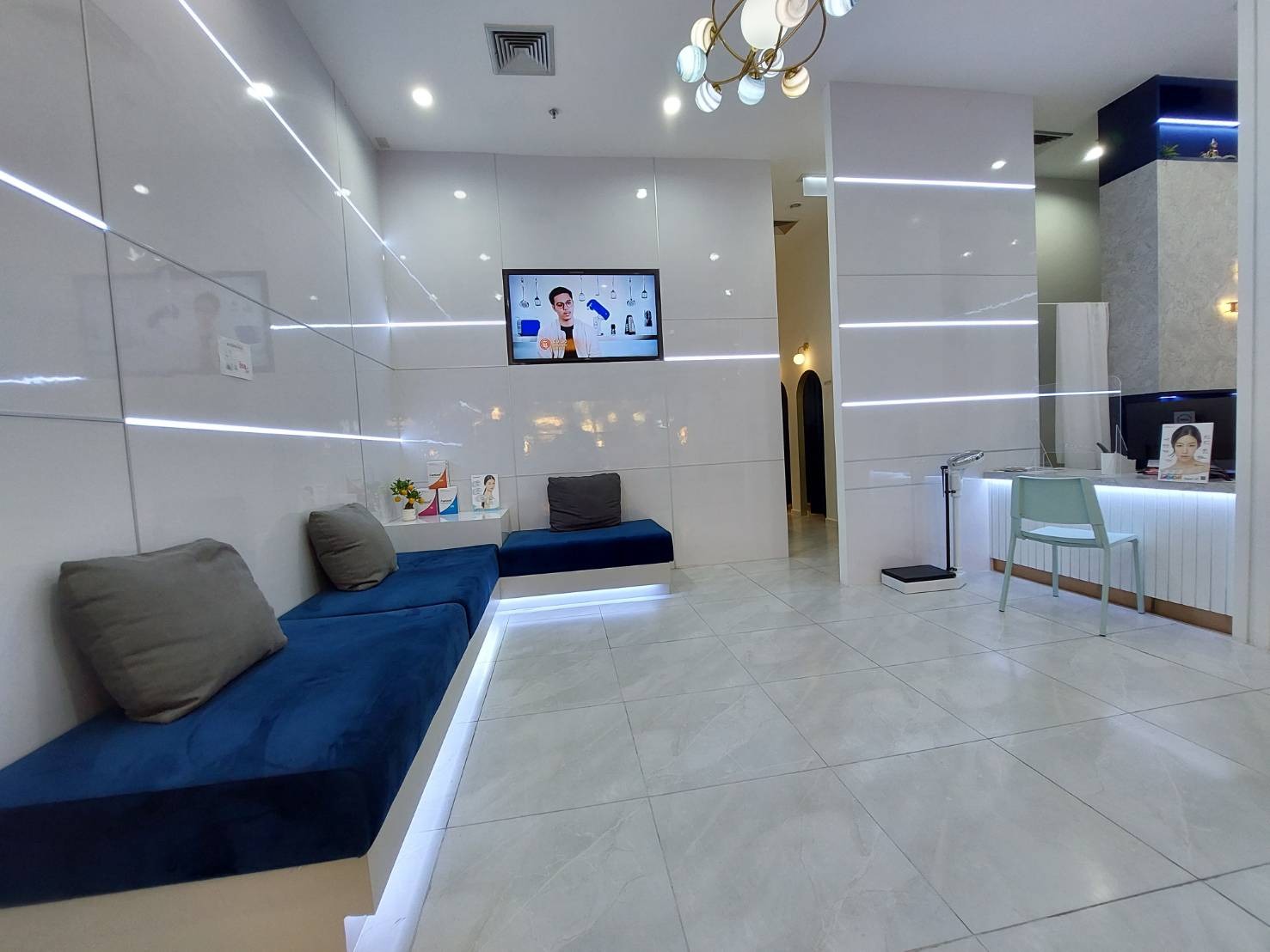 เซ้ง‼️ คลินิกความงาม บนห้างสรรพสินค้า เดอะมอลล์บางกะปิ 