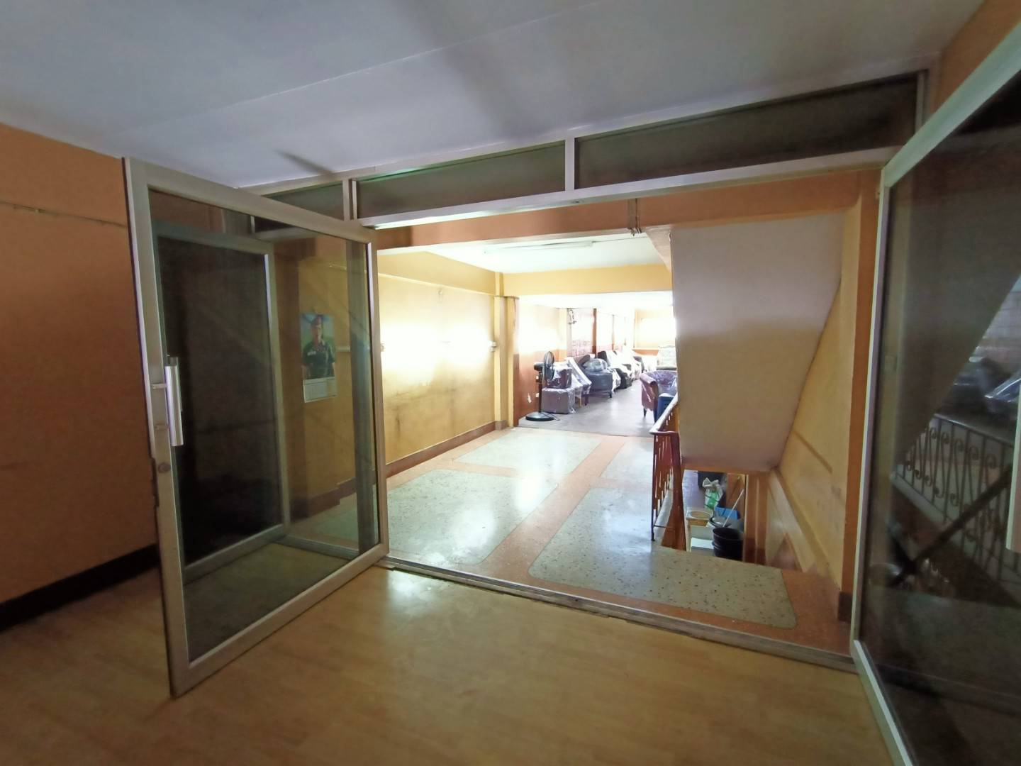 ขาย อาคารพาณิชย์ เจริญนคร 14 ลดเหลือเพียง 9.75 ล้านบาทเท่านั้น