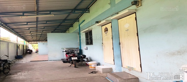 โรงงานพื้นอีพ็อกซี่ใหญ่เกือบ 3 ไร่ พื้นที่ใช้สอยกว่า 4,400 ตร.ม. พร้อมออฟฟิศ+ห้องพักคนงาน และพื้นที่ด้านหลังที่สามารถต่อเติมได้ ใกล้คลองสี่วา 500 ม.  KK3802S