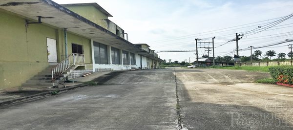 โรงงาน โกดัง สำนักงานแบ่งให้เช่า ขนาดเกือบ 20 ไร่ คลองใหม่ - KK2496R