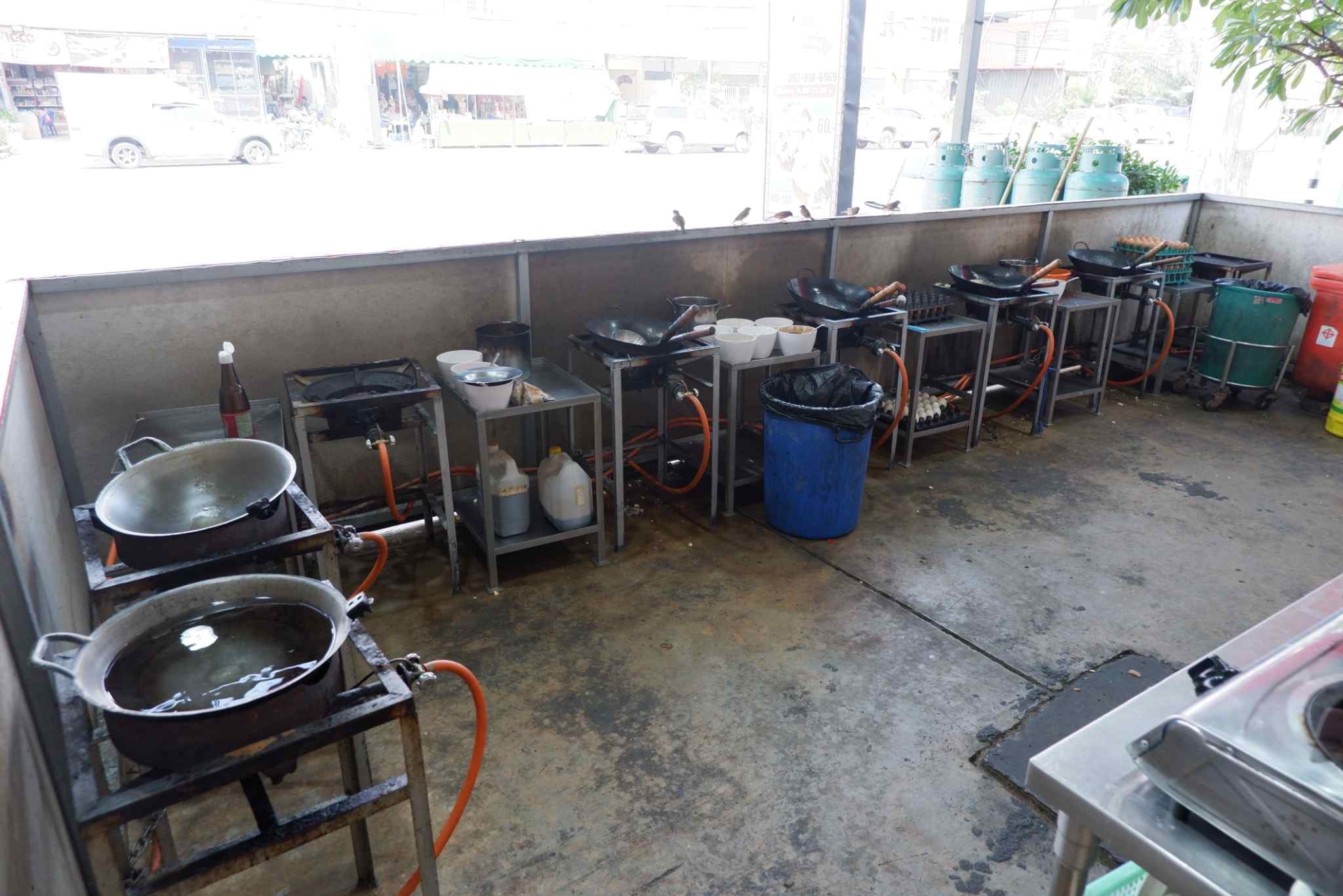 เซ้ง‼️ ร้านอาหาร สไตล์เยาวราช หน้าหมู่บ้านสารินซิตี้ @ซ.พันท้ายนรสิงห์ พระราม 2 