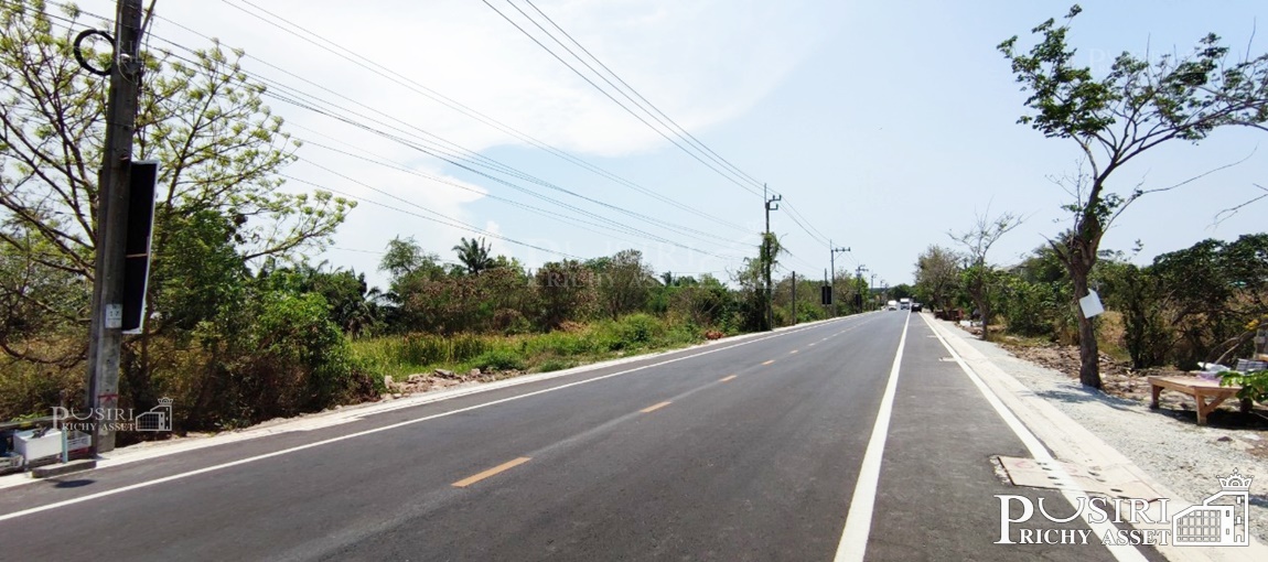 ที่สวยมากๆ 7.5 ไร่ ใกล้ ถ.บางนา-ตราด กม.24 เพียง 450 เมตร หน้ากว้างอลังการ 286 เมตร ในราคาต่ำกว่าท้องตลาด ใกล้ราคาประเมินกรมที่ดิน KK3979s
