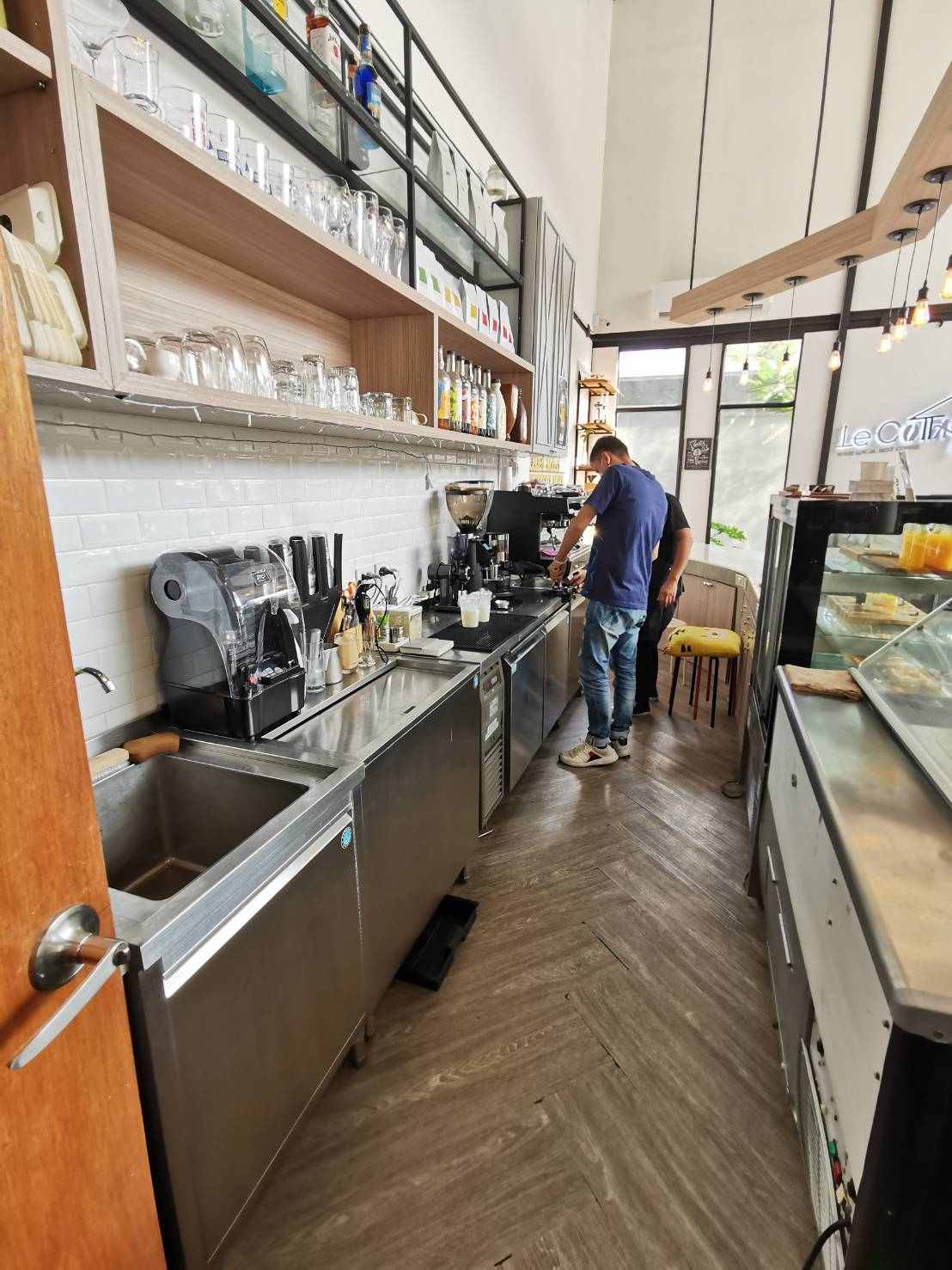 เซ้ง‼️ คาเฟ่-ร้านอาหาร ในโครงการArea46 ในซอยอ่อนนุช46