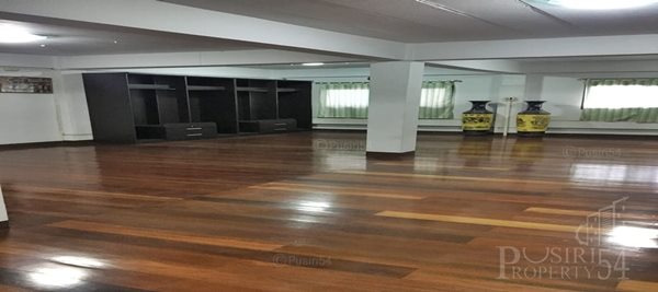 ขายตึกพาณิชย์ 3 คูหา พร้อมกับรายได้ทุกเดือนจากผู้เช่า ริมถนนเอกชัย-โพธิ์แจ้ ง่ายต่อการใช้ชีวิต แวดล้อมด้วยแหล่งอำนวยความสะดวก - KK3135S