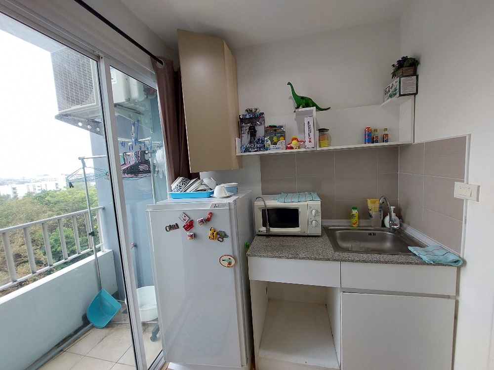 ให้เช่า คอนโดห้องสวย(ห้องมุม)Feel Condo ตึกมี8ชั้น อยู่ชั้น8 ขนาด 23 ตรม. อยู่ถนน ลาดพร้าว-วังหิน79 เข้าออก รัชดา36ได้ ให้เช่า6,500/เดือน