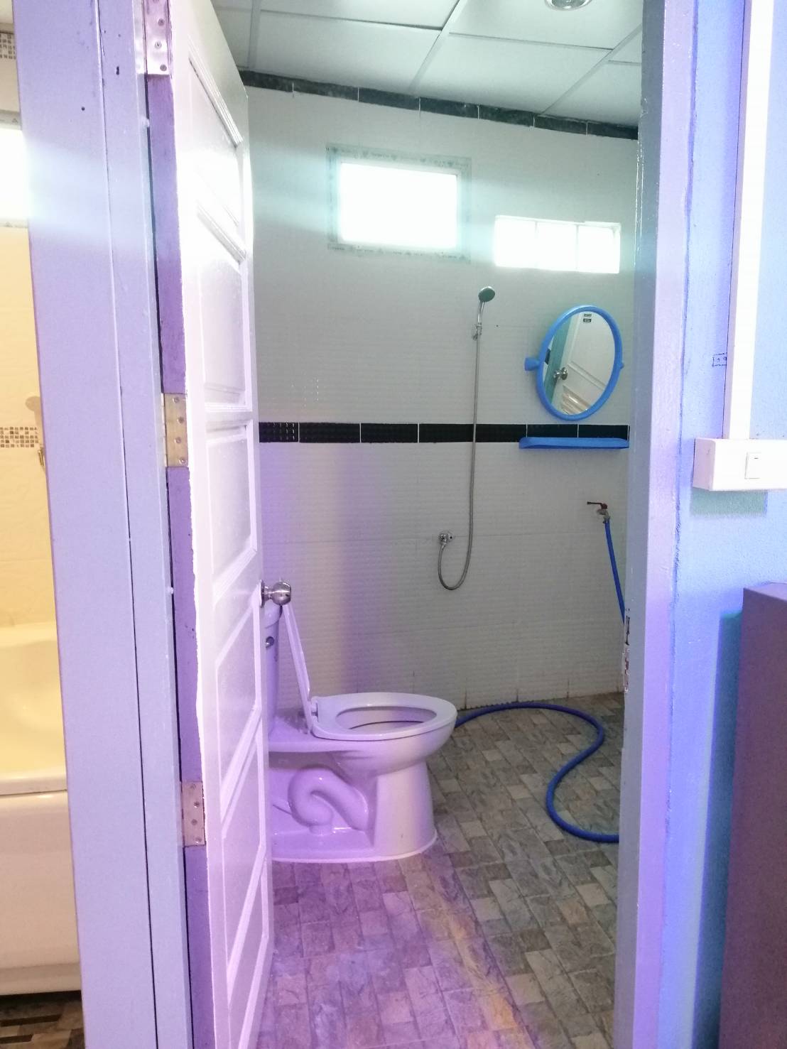 บ้านแฝด!!!ชั้นเดียว ใหม่เอี่ยม ให้เช่าบรรยากาศในสวน ร่มรื่น (บางปลารีสอร์ท) พร้อมเฟอร์นิเจอร์50ตรว. อ.บางเลน จ.นครปฐม