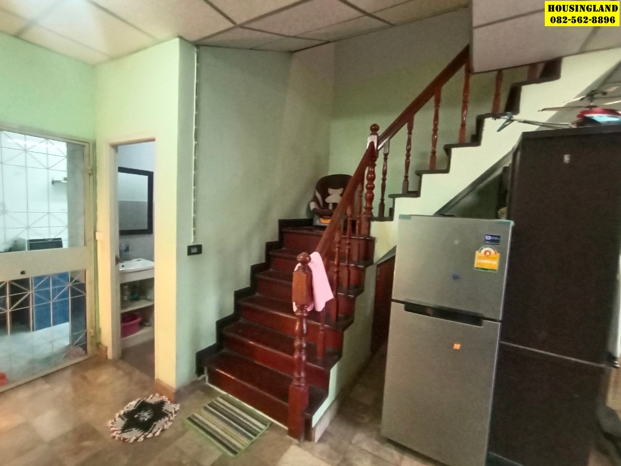 ขายบ้านทาวน์เฮ้าส์ 2 ชั้น (หลังริม) หมู่บ้านเมืองประชา บางคูวัด 