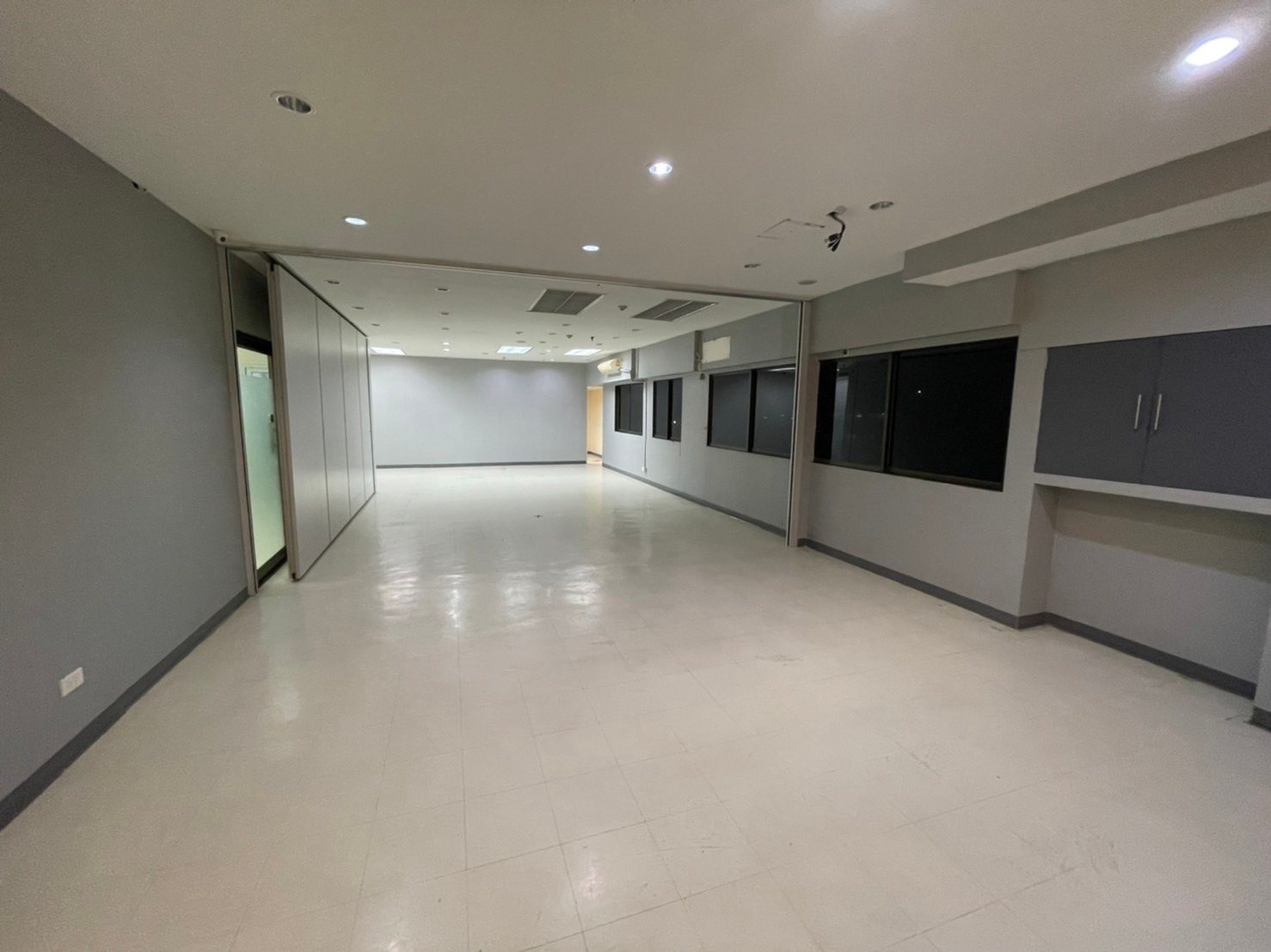 พื้นที่ให้เช่า‼️ ติดรถไฟฟ้าอารีย์ ตรงข้ามอารีย์วิลล่า @อาคารปียวรรณ ชั้น 23