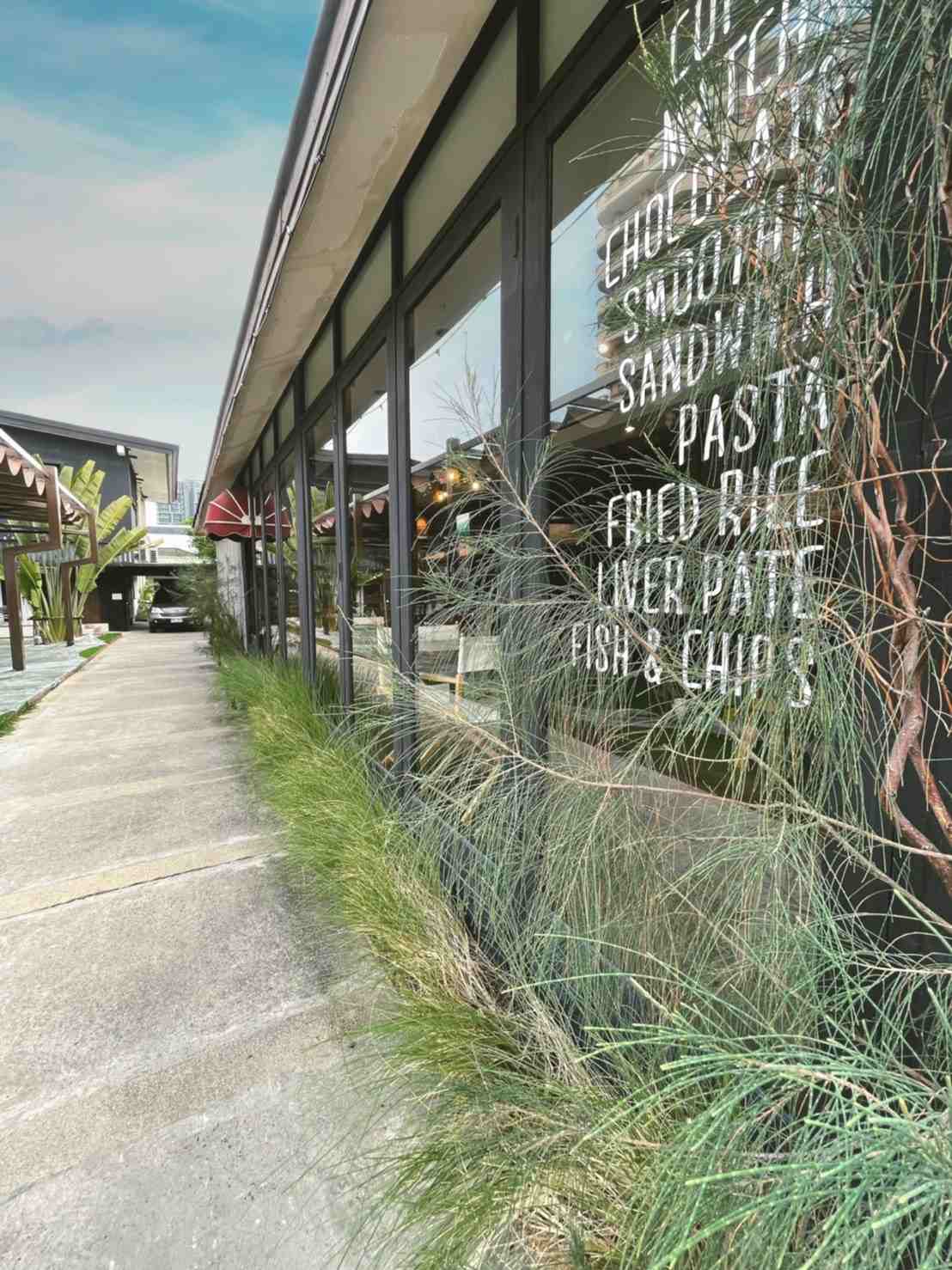 เซ้ง‼️ ร้านกาแฟ ใจกลางเอกมัย สไตล์บ้านกระจก-อบอุ่น @เขตวัฒนา กทม.