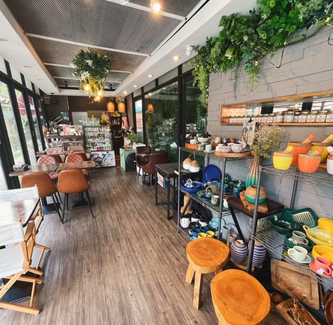 เซ้ง‼️ ร้านกาแฟ ใจกลางเอกมัย สไตล์บ้านกระจก-อบอุ่น @เขตวัฒนา กทม.