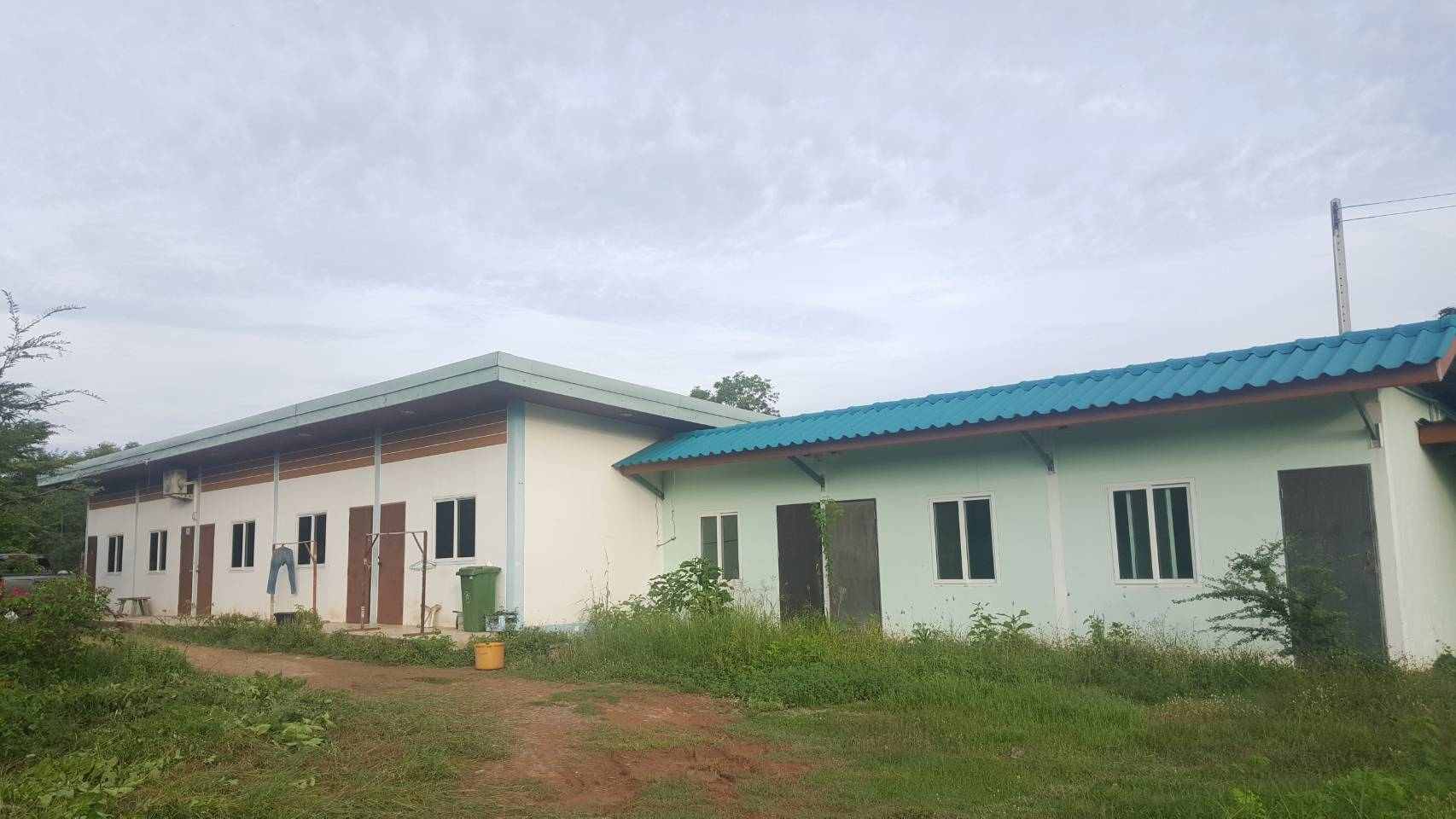 ครบทุกอย่าง โรงงาน+ใบอนุญาต บนเนื้อที่กว่า 13ไร่ พร้อมใช้งานต่อได้ทันที ติดถนนสายเขากวาง-บ้านดอนแร่ ราชบุรี ราคาสุดพิเศษ – ขายโรงงานราชบุรี