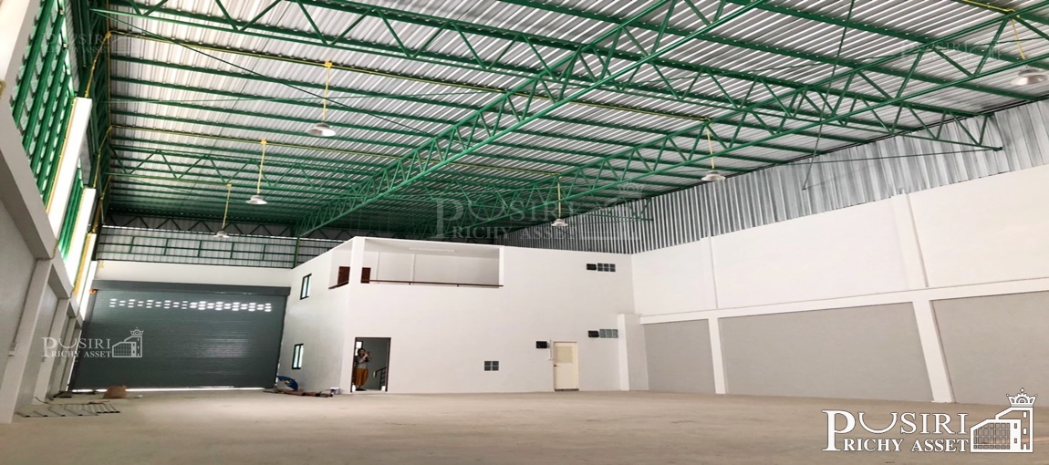 ให้เช่าโกดังใหม่แกะกล่อง 468 ตร.ม. ในซอยหมอศรี พร้อมออฟฟิศ 2 ชั้น เทรลเลอร์เข้าออกสะดวก สิ่งอำนวยความสะดวกครบ ใกล้ถนนเพชรเกษม 1.8 กม