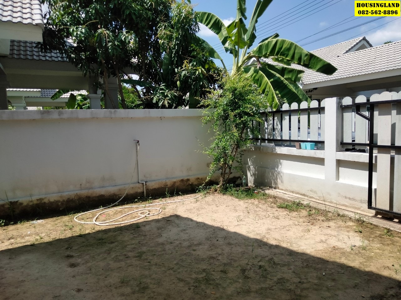 ขายบ้านแฝดชั้นเดียว หมู่บ้านภูผาล้อม ตำบลบ้านใหญ่ อำเภอเมืองนครนายก จังหวัดนครนายก