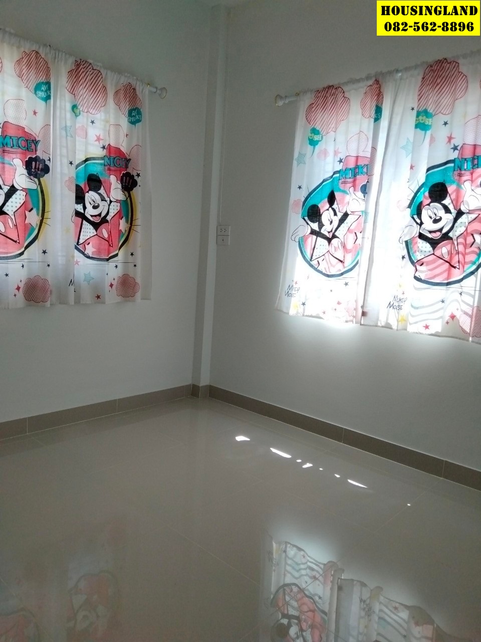 ขายบ้านแฝดชั้นเดียว หมู่บ้านภูผาล้อม ตำบลบ้านใหญ่ อำเภอเมืองนครนายก จังหวัดนครนายก