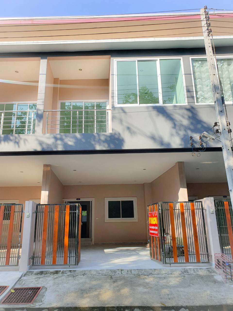 ขาย อาคารพาณิชย์ ใกล้โรงเรียนนานาชาติ bloomberry หาดใหญ่