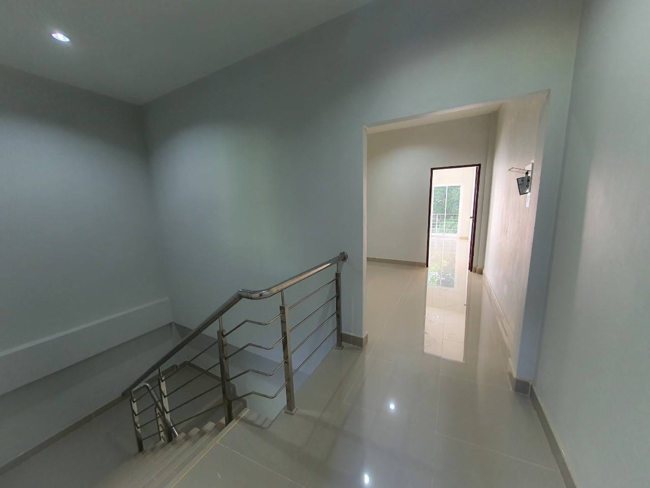 ขาย อาคารพาณิชย์ ใกล้โรงเรียนนานาชาติ bloomberry หาดใหญ่