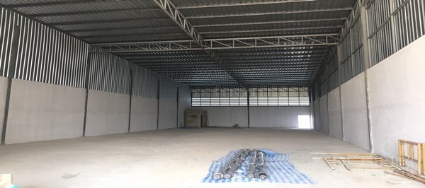 ขาย โรงงานใหม่ 400 ตร.ม. พร้อมสำนักงาน เพียง 8.9 ล้าน รถใหญ่ เข้า-ออกสะดวก ใกล้ ถ.เศรษฐกิจ KK3254S