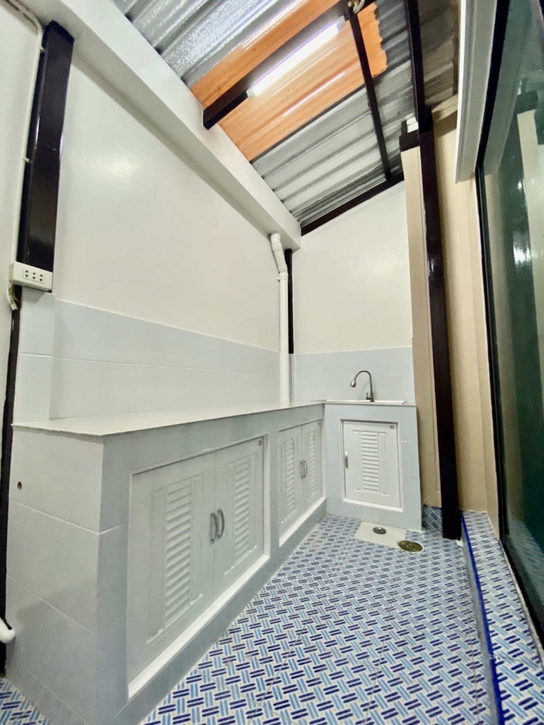 ขายถูก หมู่บ้านพฤกษาไลท์ ล็อกซ์ สุขุมวิท-เทพารักษ์ พร้อมอยู่ ตกแต่งใหม่ 