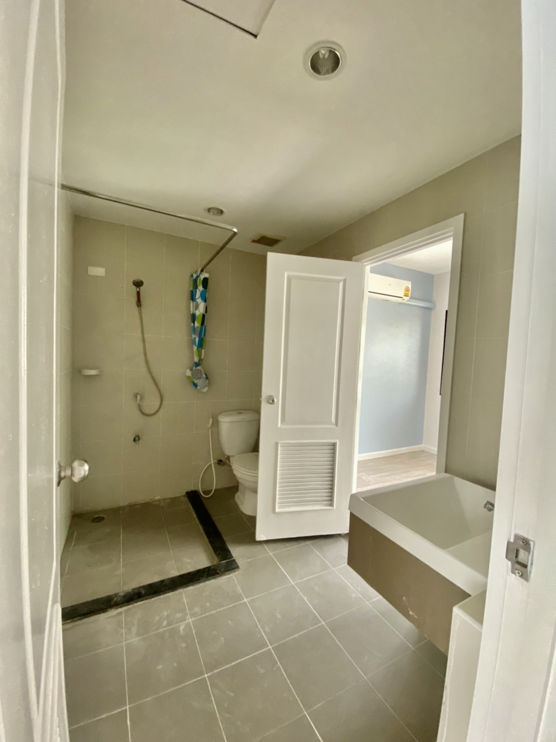 ขายถูก หมู่บ้านพฤกษาไลท์ ล็อกซ์ สุขุมวิท-เทพารักษ์ พร้อมอยู่ ตกแต่งใหม่ 