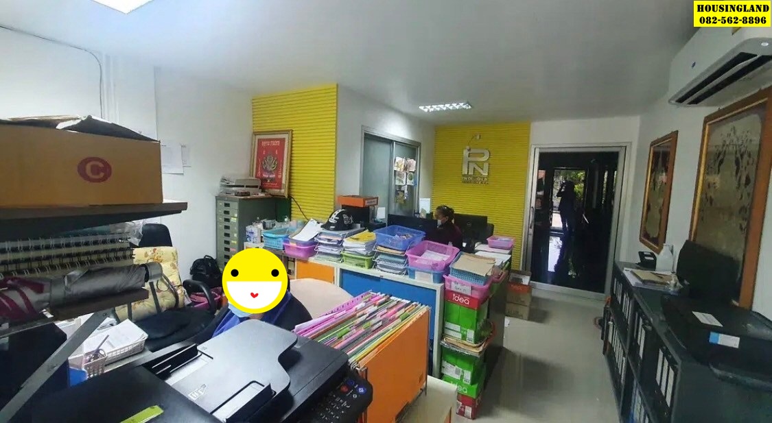 ขายทาวน์เฮ้าส์ 2 ชั้น หมู่บ้าน เฟิร์สโฮม รามอินทรา ห้าแยกวัชรพล ถนน ร่วมมิตรพัฒนา  แขวงท่าแร้ง เขตบางเขน กรุงเทพมหานคร  