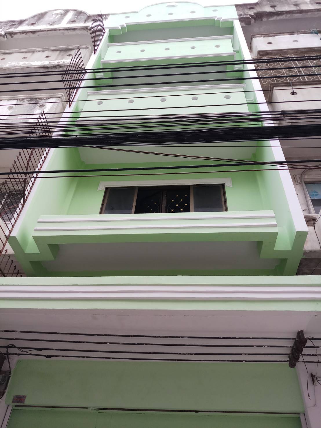 ขายตึกแถว นนทบุรี ทาสีใหม่ทั้งหลัง แหล่งธุรกิจค้าขาย ติดรถไฟฟ้า ใกล้เรือด่วนเจ้าพระยา