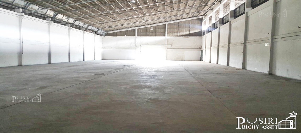 ให้ เช่า โรงงาน 1,000 ตร.ม. ประกอบธุรกิจได้ทุกประเภท บนพื้นที่สีม่วง รถบรรทุกเข้าออกสะดวก  ใกล้ถนนเศรษฐกิจ เพียง 800 เมตร - KK1997R