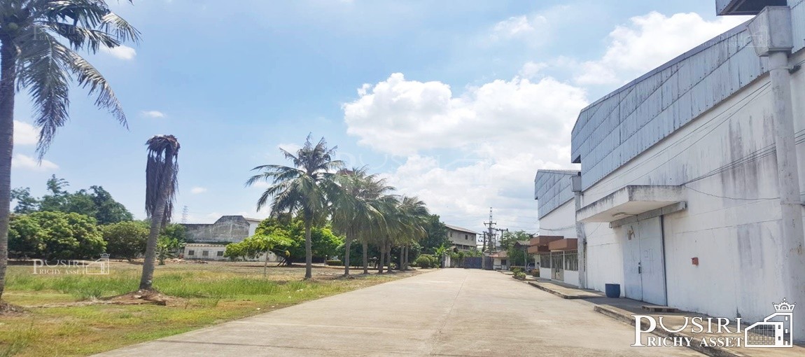 ให้ เช่า โรงงาน 1,000 ตร.ม. ประกอบธุรกิจได้ทุกประเภท บนพื้นที่สีม่วง รถบรรทุกเข้าออกสะดวก  ใกล้ถนนเศรษฐกิจ เพียง 800 เมตร - KK1997R