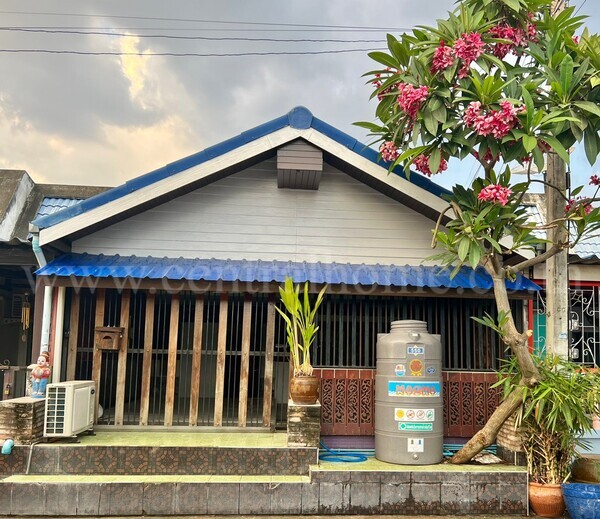 ทาวน์เอ้าส์ หมู่บ้าน อยู่เจริญ 5 ลำลูกกา คลอง 4
