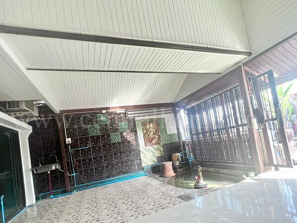 ทาวน์เอ้าส์ หมู่บ้าน อยู่เจริญ 5 ลำลูกกา คลอง 4