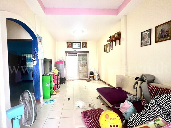 ทาวน์เฮ้าส์ หมู่บ้าน เจษฎา 9 ลำลูกกา คลอง 4