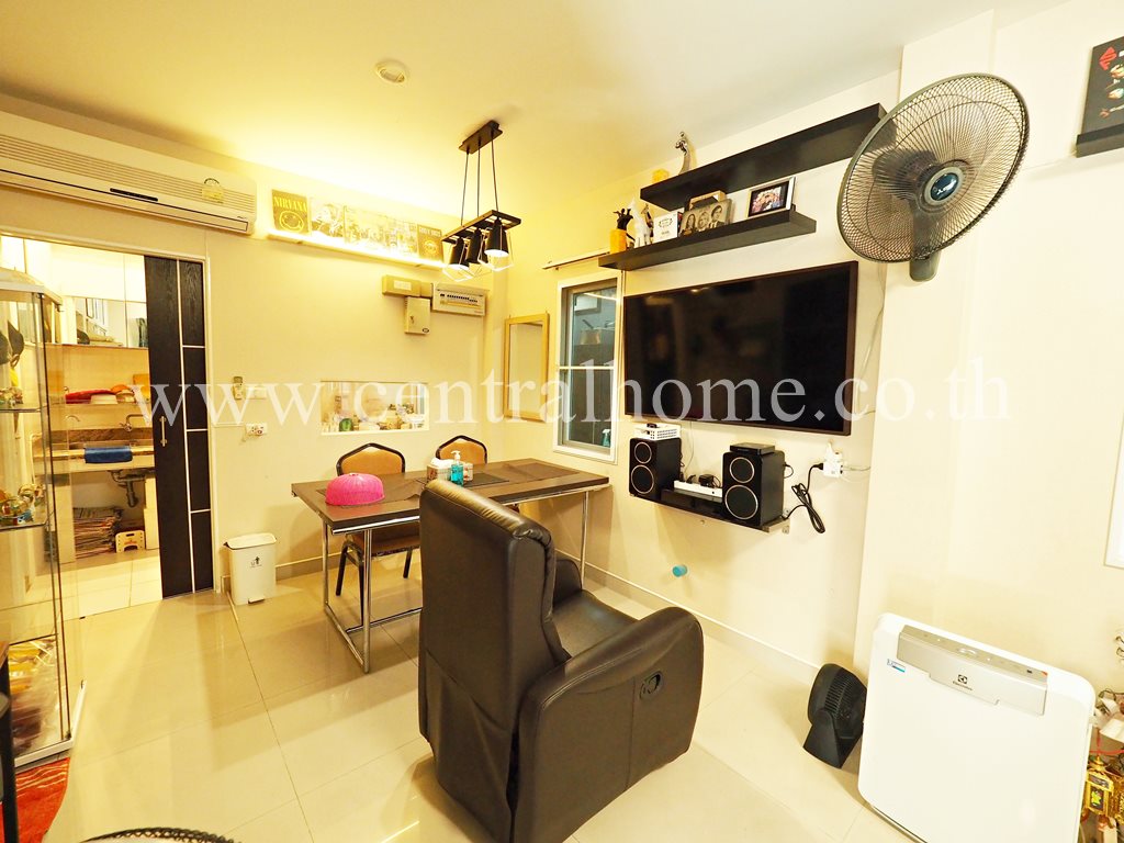 บ้านแฝด หมู่บ้าน อรุณวดี ราชพฤกษ์ - พระราม 5 หลังมุม