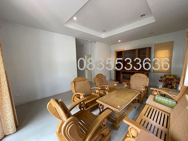 ให้เช่าบ้านเดีี่ยว หลังมุม เดอะ ยูโรเปี้ยน มี 3ห้องนอน 4ห้องน้ำ 1ห้องนั่งเล่น 1ห้องครัว 1ห้องแม่บ้าน รับสัตว์เลี้ยง โทร 0835533636