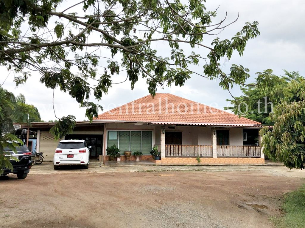 บ้านชั้นเดียว พร้อม ที่ดิน 4 - 1 - 45 ไร่ จังหวัดฉะเชิงเทรา