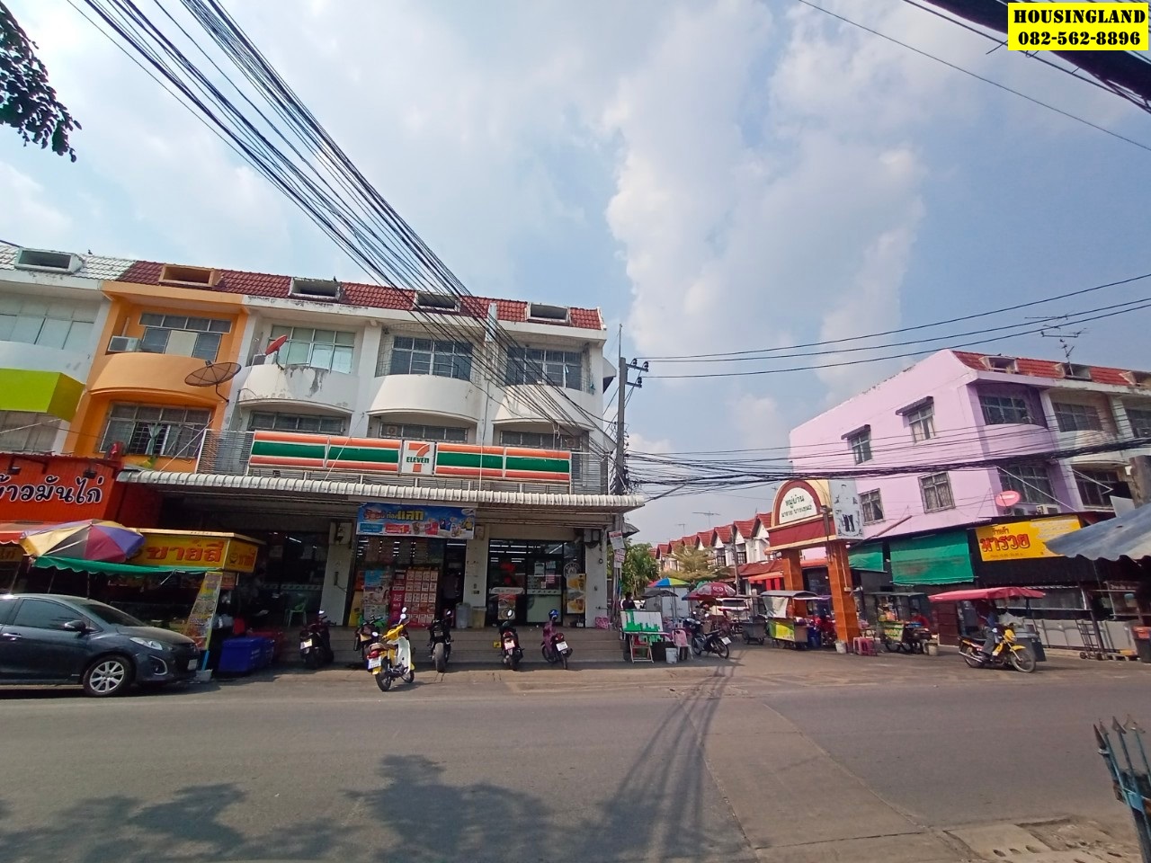 ขายบ้านแฝด หมู่บ้าน มารวย 2 ถนนพหลโยธิน 54/1 แยก 4-39  แขวงสายไหม เขตสายไหม กรุงเทพมหานคร  