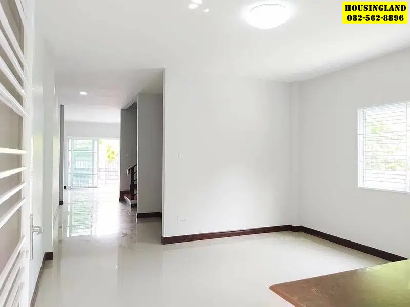 ขายบ้านแฝด หมู่บ้าน มารวย 2 ถนนพหลโยธิน 54/1 แยก 4-39  แขวงสายไหม เขตสายไหม กรุงเทพมหานคร  