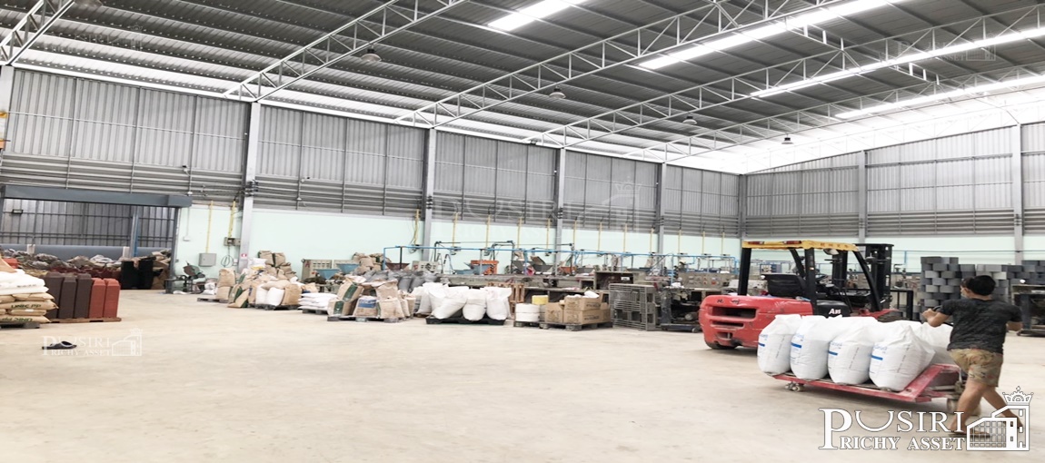 เซฟเวลาไปสร้างเอง โรงงานพลาสติกเกือบ 5 ไร่ ใหม่ โรงงานใหญ่ 6,300 ตร.ม. รับโหลด 5 ตัน ติดถนน 2 ด้าน พร้อมใบ รง.4 + หม้อแปลง 500 KVA และบ้านพักคนงาน ใกล้ ถ.เศรษฐกิจ-พระราม 2