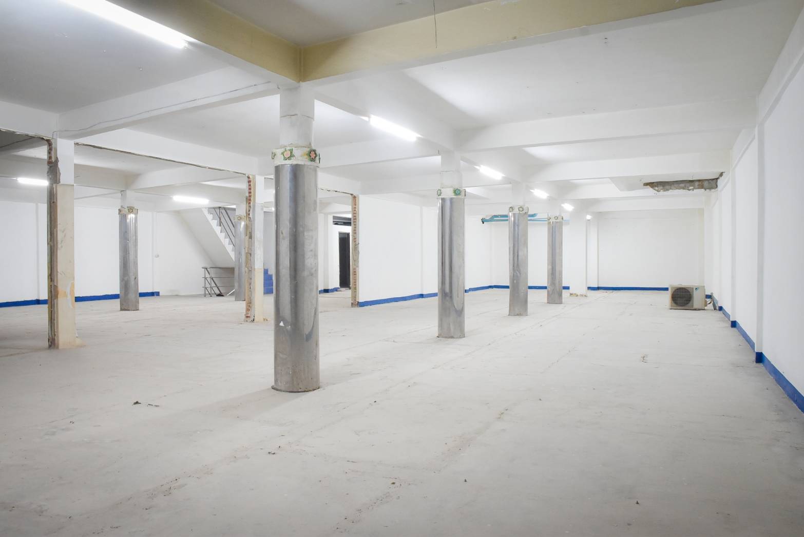 ให้เช่า /Rent/租 อาคารพาณิชย์ 4คูหา 6ชั้น ทำเลดี ย่านสุขุมวิท บางนา