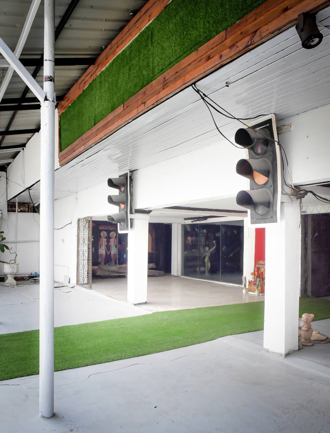 ให้เช่า /Rent/租 อาคารพาณิชย์ 4คูหา 6ชั้น ทำเลดี ย่านสุขุมวิท บางนา