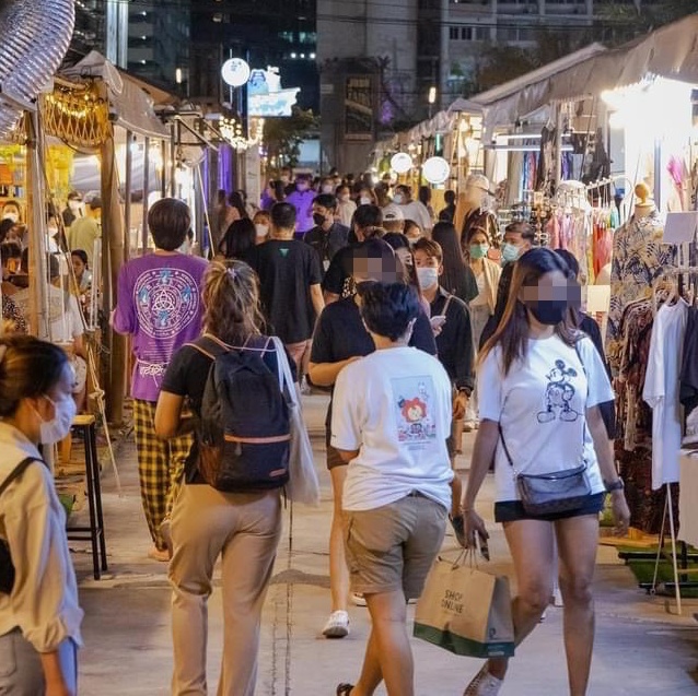 ปล่อยเซ้ง‼️ ร้านอาหาร ใน JODD FAIRS #ตลาดนัดสุดชิค #ติดกับเซ็นทรัลพระราม9 #ตลาดกลางคืนคนเยอะ