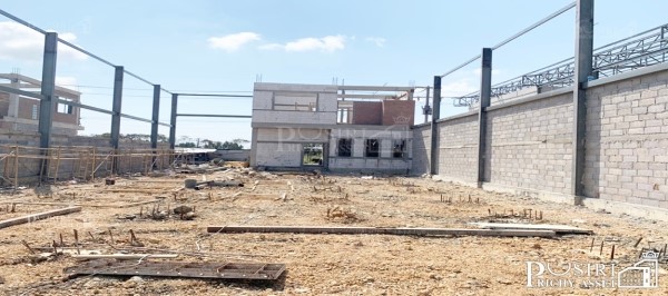 โรงงานโมเดิร์น ขนาดกระทัดรัด ราคาพิเศษ พร้อมออฟฟิต 2 ชั้น พื้นที่ 554 ตร.ม. มี 2 หลัง ใกล้ ถ. เศรษฐกิจ 1  KK4938S