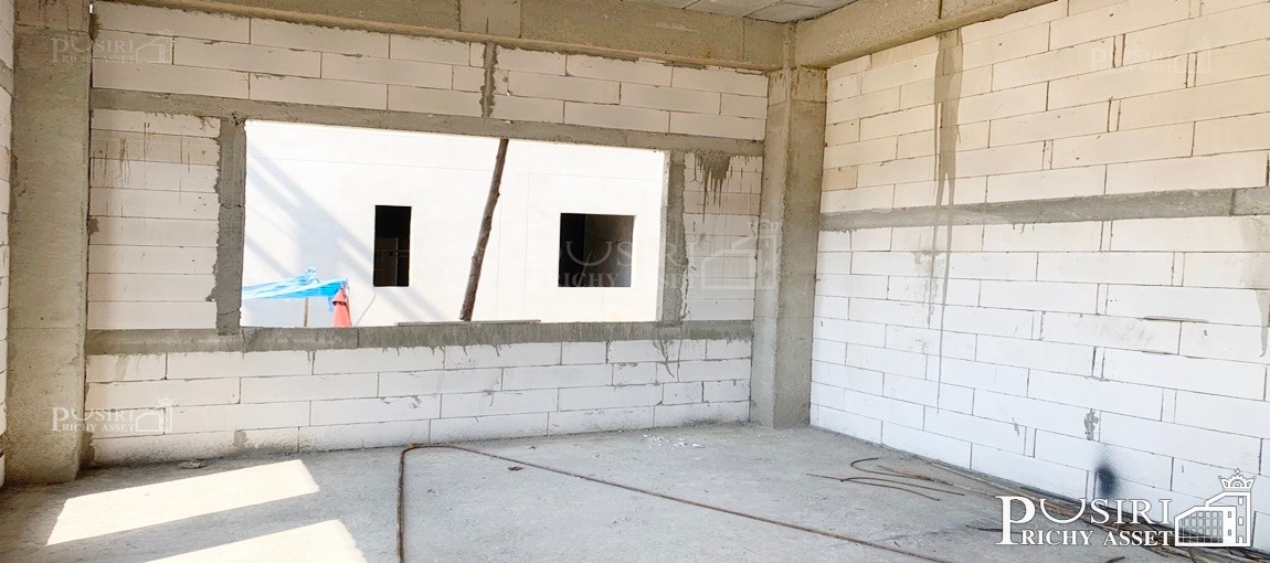 โรงงานโมเดิร์น ขนาดกระทัดรัด ราคาพิเศษ พร้อมออฟฟิต 2 ชั้น พื้นที่ 554 ตร.ม. มี 2 หลัง ใกล้ ถ. เศรษฐกิจ 1  KK4938S