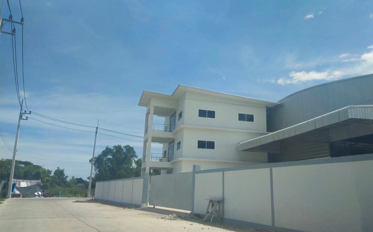 ขายหรือให้เช่า โรงงาน โกดัง พื้นที่สีม่วง ในที่ดิน 1.5 ไร่ ออฟฟิศ 3 ชั้น อำเภอเมือง สมุทรสาคร