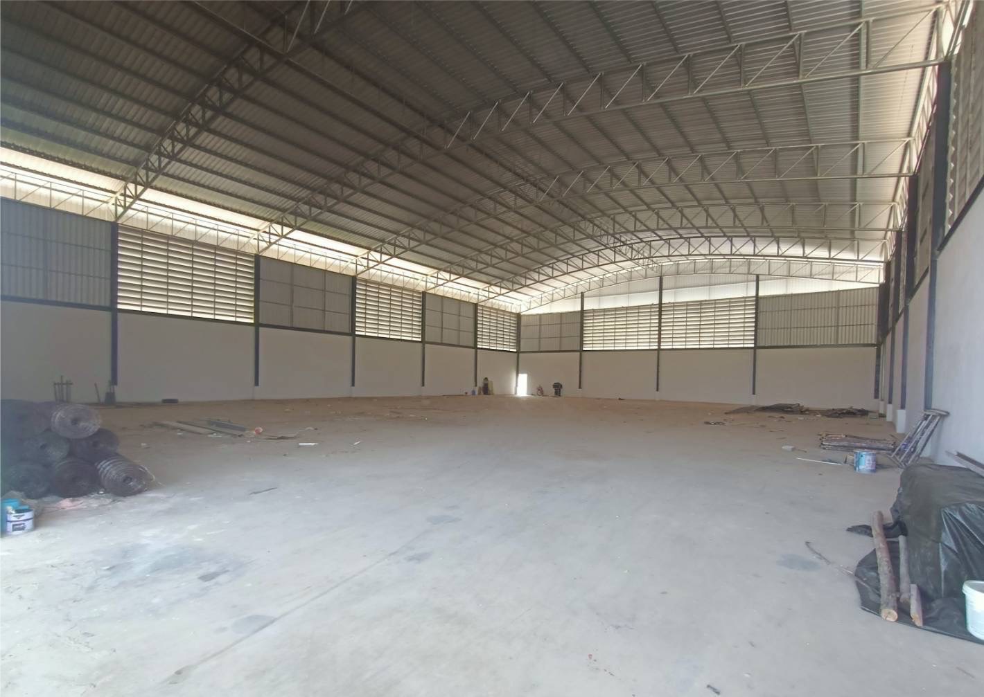 ขายหรือให้เช่า โรงงาน โกดัง พื้นที่สีม่วง ในที่ดิน 1.5 ไร่ ออฟฟิศ 3 ชั้น อำเภอเมือง สมุทรสาคร