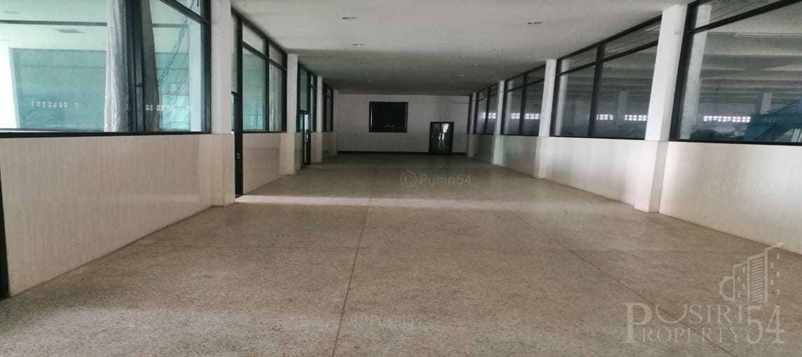 ให้เช่ายก/แบ่งเช่า โรงงาน 10 ไร่ จอดรถได้มาก ครบครันสิ่งอำนวยความสะดวก ใกล้บางเลน-ดอนตูม ถูกใจคนใช้พื้นที่เยอะ - KK3268R