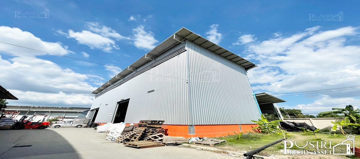 โรงงานพลาสติก 7 ไร่ ตัวโรงงานโปร่งโล่งไร้เสากลาง 3,660 ตร.ม. รับโหลดถึง 5 ตัน/ตร.ม. พร้อมสำนักงาน และมีพื้นที่ว่างสร้างเพิ่มได้ ใกล้พระราม 2 ซอยสาริน โคกขาม - KK0917S