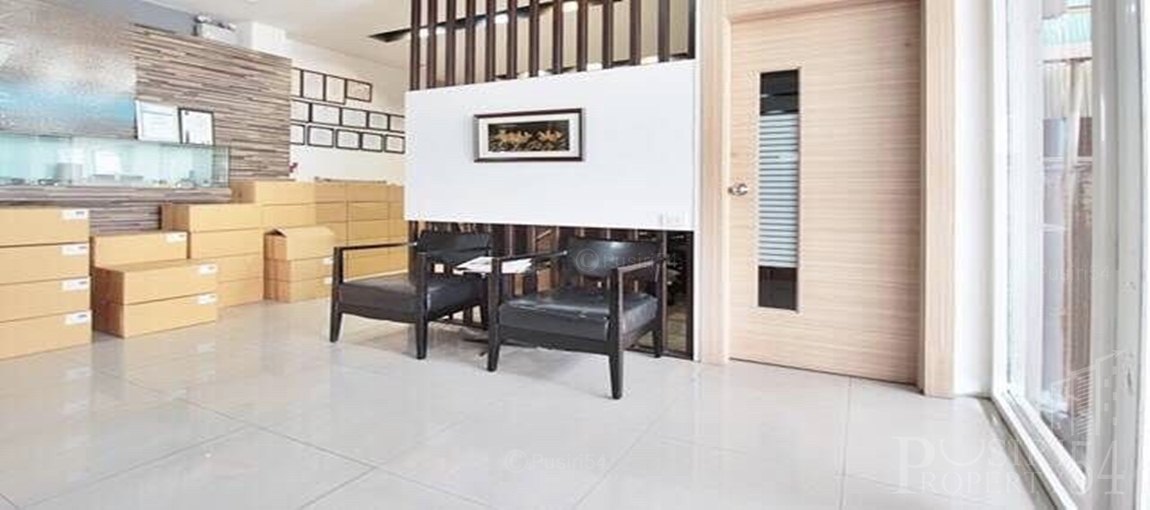 โรงงาน/ปั้ม/ขึ้นรูปโลหะ 653.9 วา ซอยบางกระดี่ มีพร้อมทุกอย่าง ทั้งโรงงาน สำนักงาน บ้านพักคนงาน ใบ รง.4 และหม้อแปลง